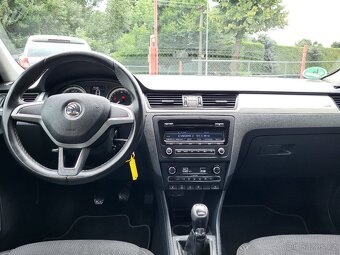 Škoda Rapid Spaceback 1,2 TSI Edition, Xenony, ALU rok 2015 - 8