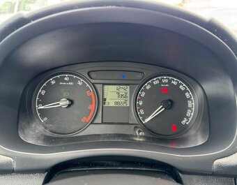 Škoda Fabia 1.2 najeto pouze 88tkm poloautomat - 8