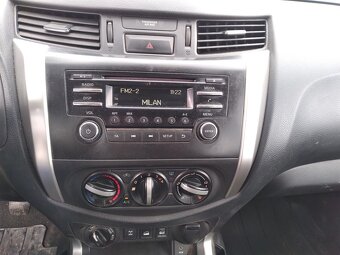 NISSAN NAVARA 2.3 dCi 120kW ČR,SERVISKA,MANUÁL,4X4 - 8