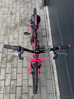 Dětské kolo Core Nipper 20", černý mat s růžovou, 8.2kg - 8