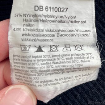 Černý 3/4 svetr značky Pietro Filipi vel. S/M - 8