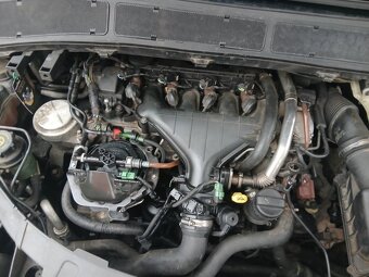 Ford Galaxy 2.0TDCi MANUÁL 7 MÍST - 8