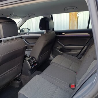 Passat b8 2021 rok DSG 2.0 - 8