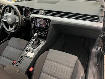 Volkswagen Passat combi 2.0TDi,110kW,DSG,Webasto,ZADÁNO - 8