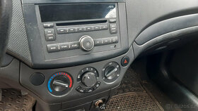Chevrolet Aveo 1,4i 69kW 2008 - dily - 8