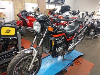 Honda VF 750 s - 8