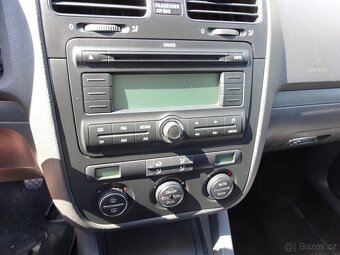 VW Golf 1.6i r.v.2007 (75 kw) klima Koupeno v ČR - 8