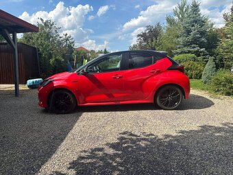 Toyota Yaris HEV 1.5 VVTi - 8