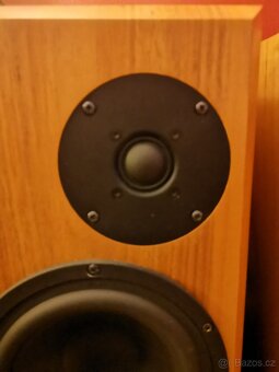2x sloupy + zesilovač - 8