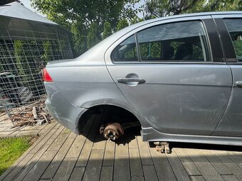 Mitsubishi Lancer 1.5 - 8