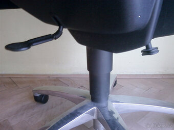 Kancelářské křeslo zn. Dauphin, chrom, černé čalounění - 8