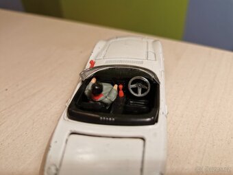 Corgi toys Toyota 2000 JB 007 - 8
