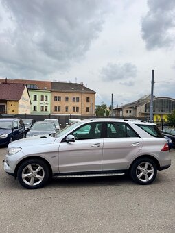Mercedes-Benz ML, ML250 CDI zachovalý stav Ojeté, 7/2011, 2 - 8