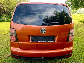 VOLKSWAGEN TOURAN CROSS 2.0 TDI,7 míst - 8