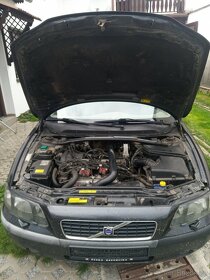 Volvo S60 2.4 awd - 8