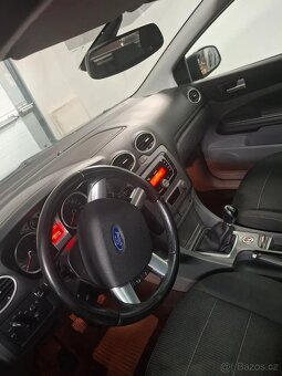 Ford Focus kombi 1,8 92kW Titanium, benzín a E85 - 8