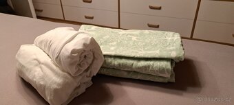 2 IKEA postylky pro dvojcatka s kompletnim vybavenim - 8