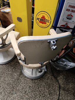 2 stará křesla Barber shopu, 50. Léta, slušný stav - 8