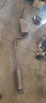 Ford Focus mk2 1.6 benzín , výfuk komplet - 8
