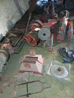 Prodám seci stroj Harmonia - 8