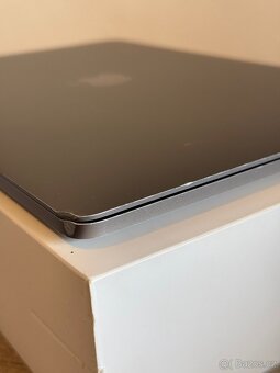 Apple MacBook Pro 2017 kompletní balení - 8