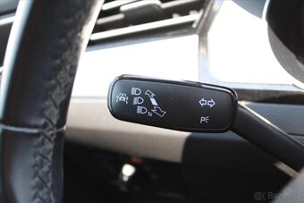 Volkswagen Passat 2.0 TDI 4MOTION HIGHLINE ČR (2017) - 8