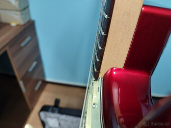Americký profesionál Fender Stratocaster v autě - 8