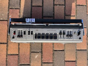 Radiokazeťák 3 X - 8