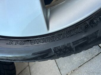 Škoda zimní sada 205/55/16 Nexen 8mm Jako nová - 8