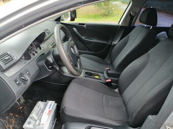 Prodám Vw passat b6 combi 2.0tdi rok 2008 - 8