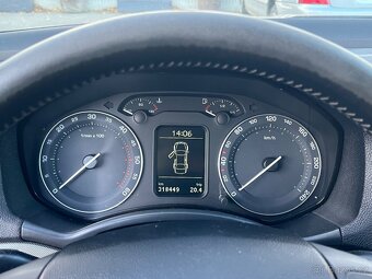 Octavia 2 - 1.9 TDi __ 4X4 __ - 8