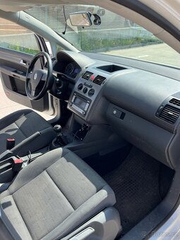 volkswagen touran 1.9 77 kw - 8