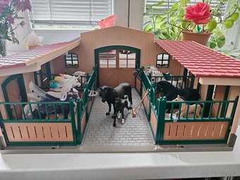 Stáj Schleich - 8