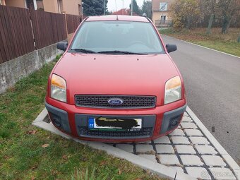 Ford  Fusion 1,4 - 8