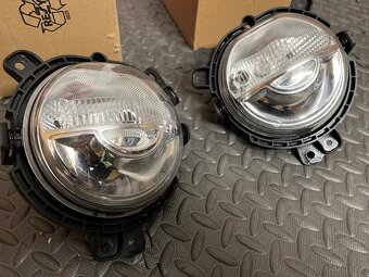 Denní světla na Mini Countryman F60 original - 8