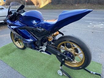 Yamaha R3 - 8