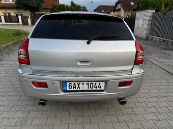 Chrysler 300C 5.7 hemi 250kw - 340PS 4x4 - touring, rok 2005 - 8