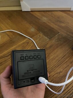 Budík Cube Click - 8