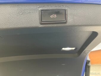 Škoda Superb combi 2.0TDI 110kW L&K /VYSOKÝ STUPEŇ VÝBAVY / - 8