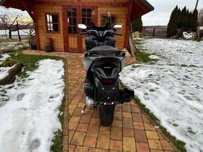 Honza Forza 125 ABS - 8