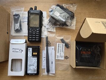 Vysílačka Motorola Mototrbo R7 FKP BT WIFI GNSS - 8