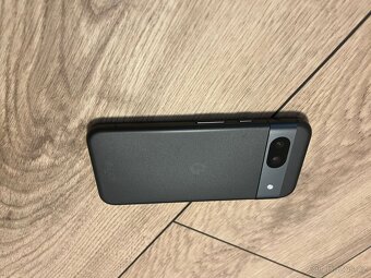 Google Pixel 8a, 256Gb, ještě rok v záruce - 8