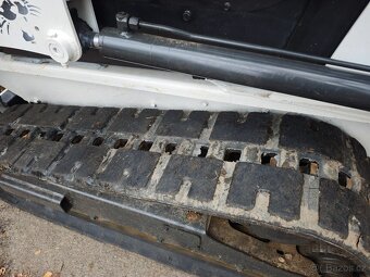 Smykový nakladač Bobcat T450 - 8