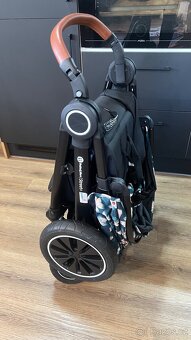 Kočárek Petite&Mars - 8