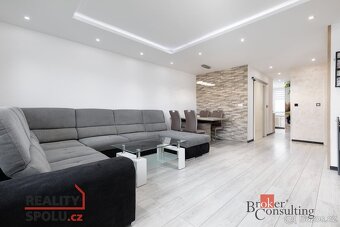 Převod dr. podílu, byty/3+1, 70 m2, Hulvácká 2819/16, 70030 - 8