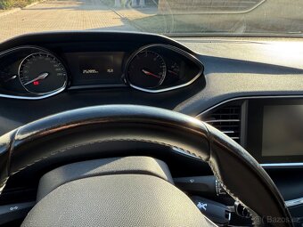 Peugeot 308 2.0 HDI facelift - 8
