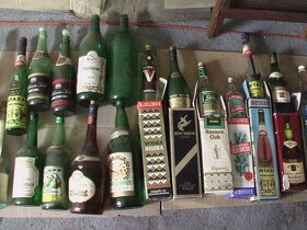 Staré láhve od alkoholu československých značek - 8
