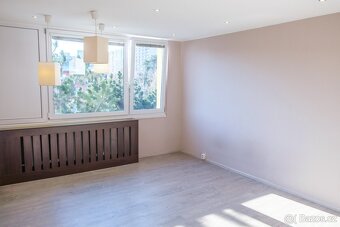 Příjemné 2+kk 51 m2 kousek od metra Háje a blízko přírody - 8