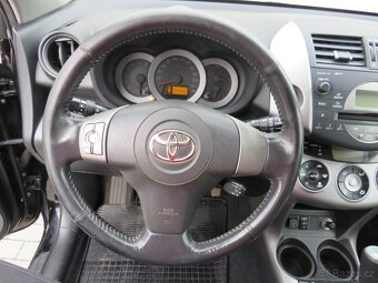 Toyota RAV4 2.0VVT-i , 112 kW benzín, 2008 - 8
