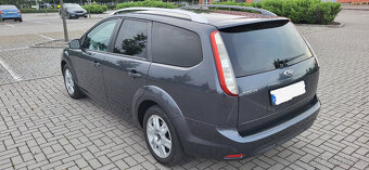 Ford Focus kombi 1,6 L Duratec, 74 kW, r.v. 2010 - 8